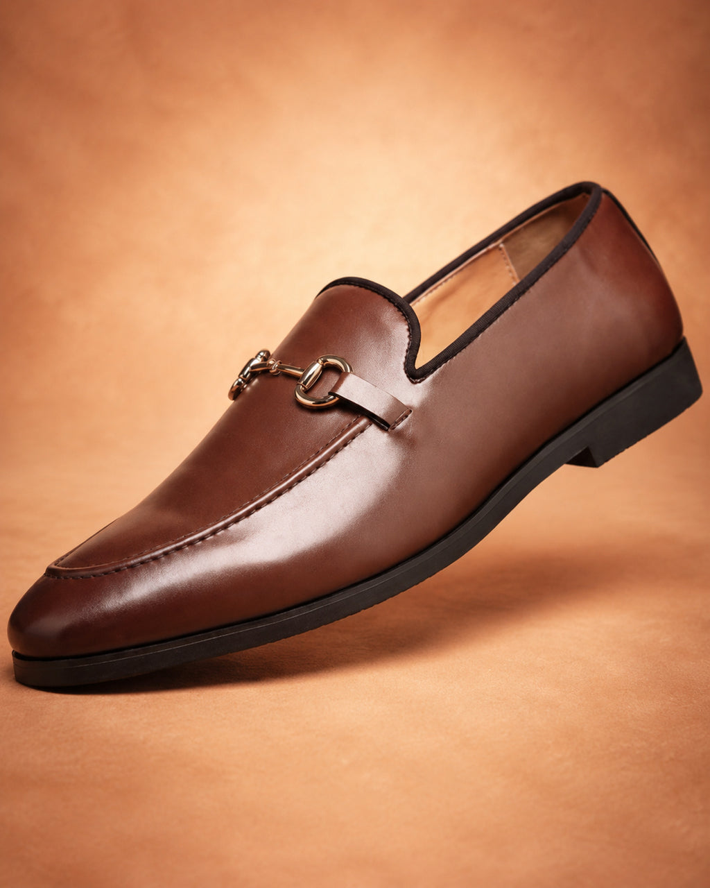 Mocassins Masculinos com Ferragem Dourada