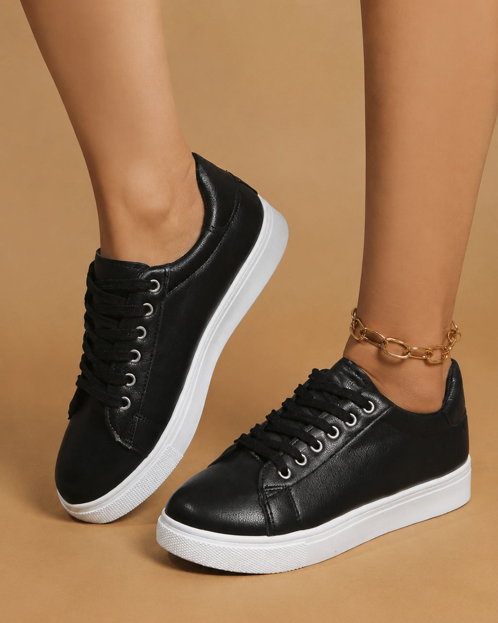 Sapatilhas Essential Pretas