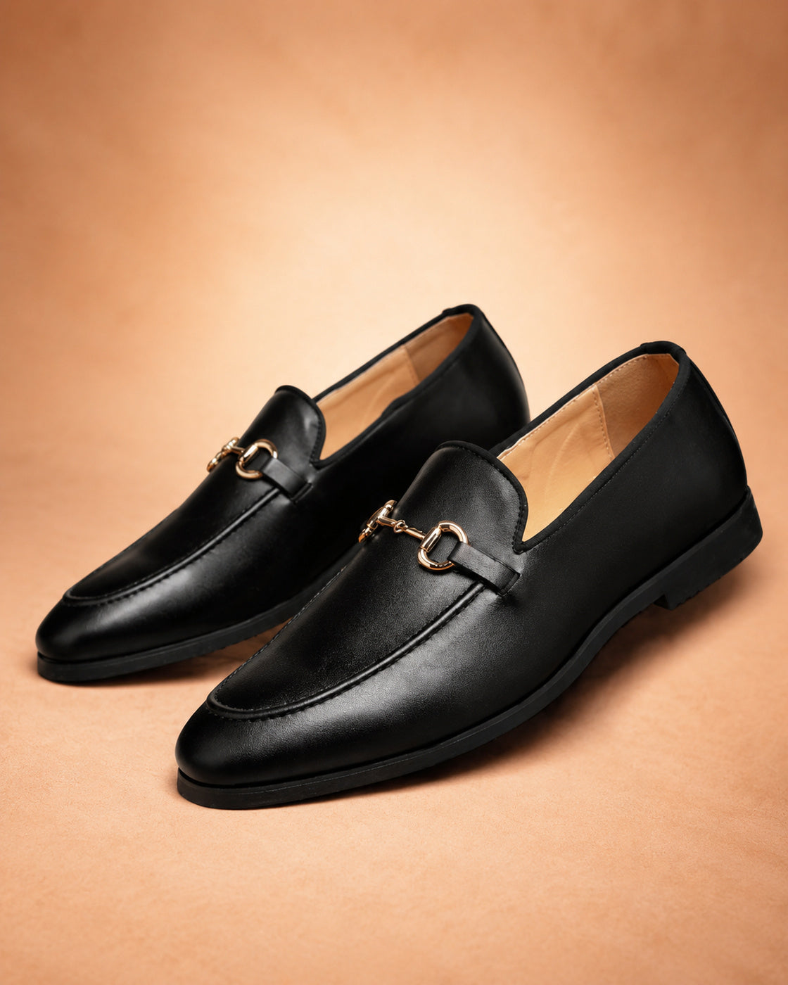 Mocassins Masculinos com Ferragem Dourada