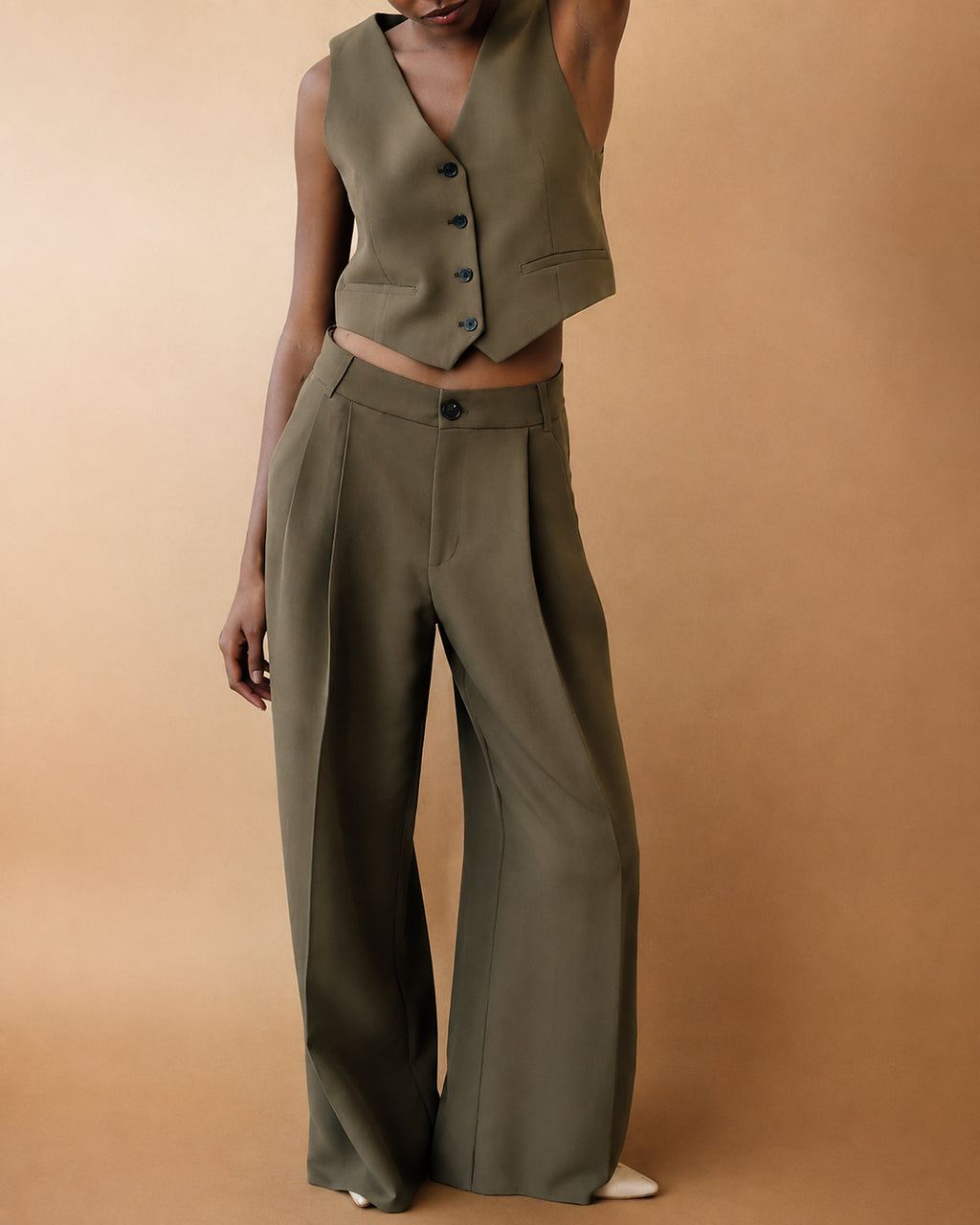 Conjunto de Colete e Calças Wide Leg