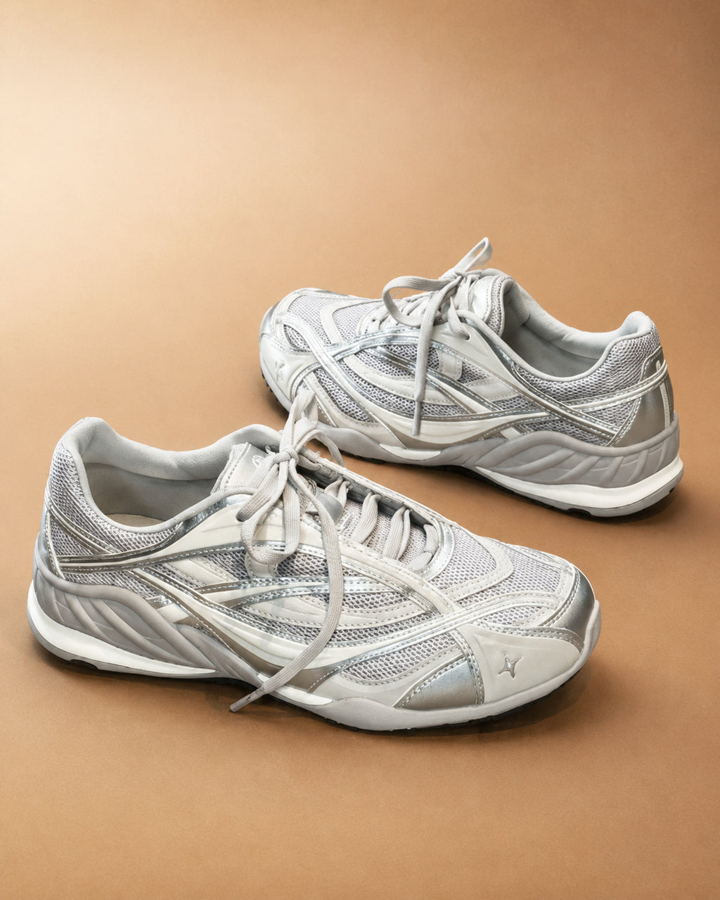Sapatilhas Retro Runner Prateadas