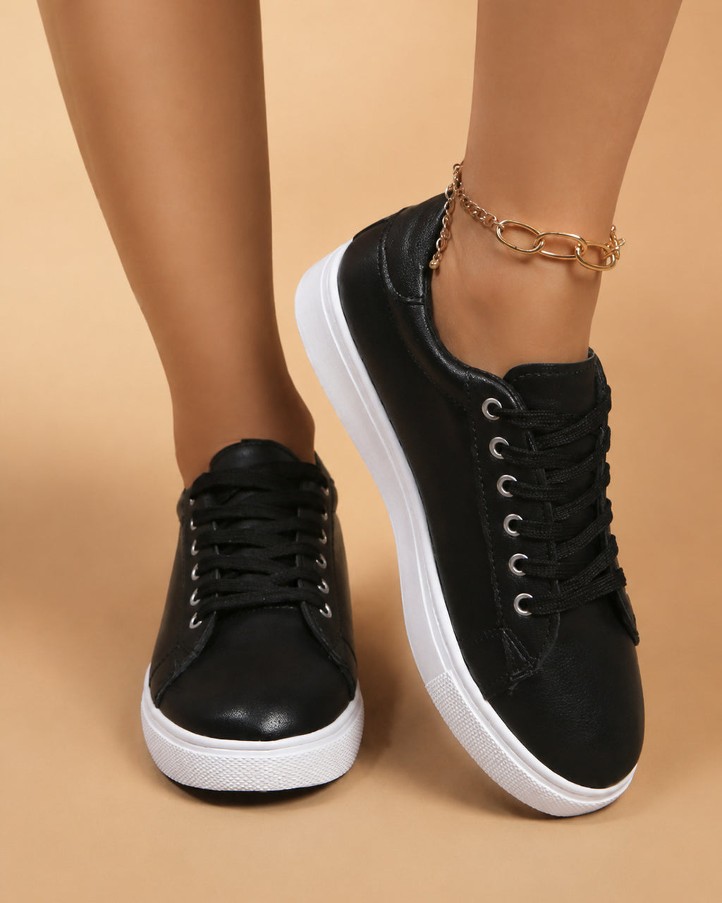 Sapatilhas Essential Pretas