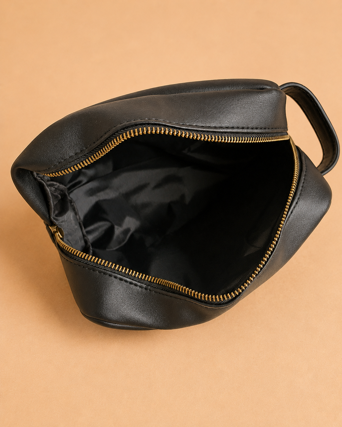 Bolsa de Mão Compacta Preta
