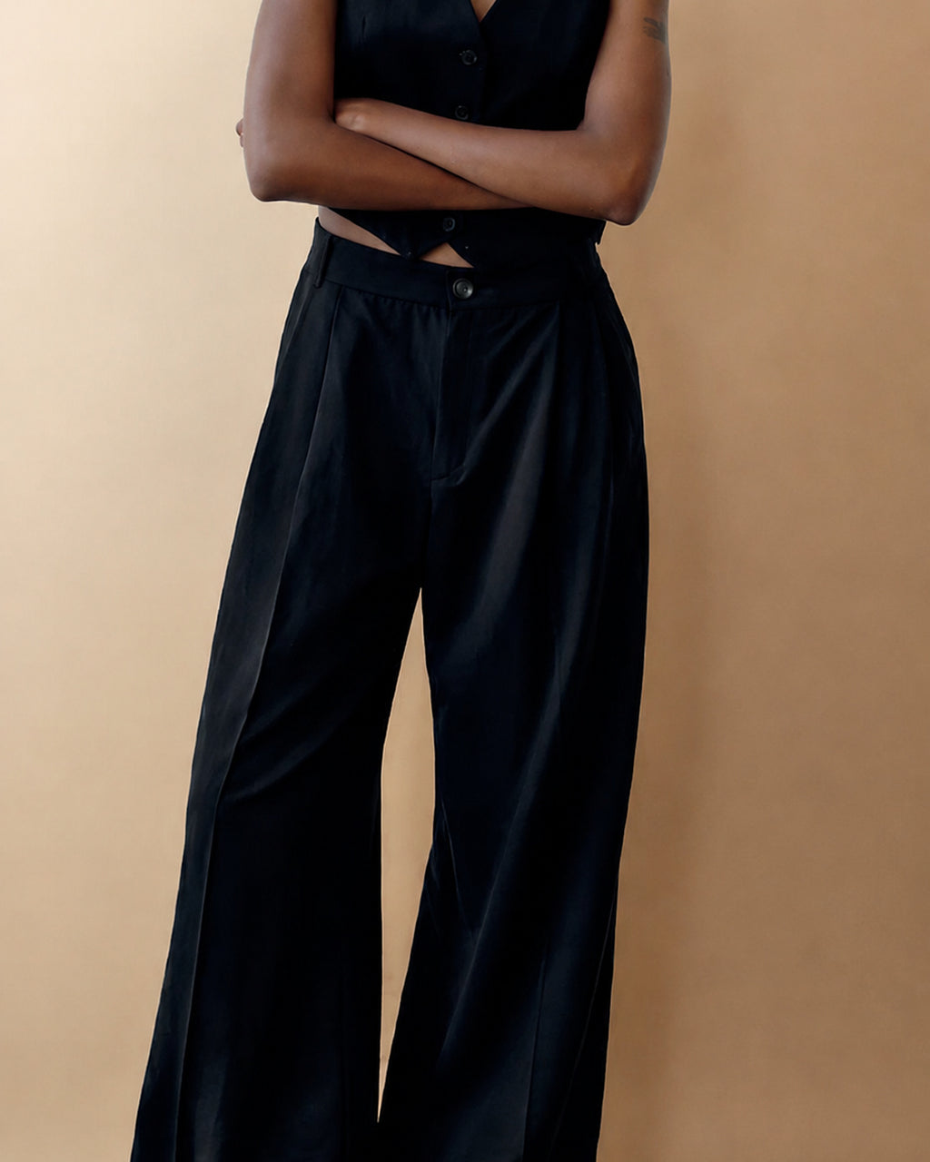 Conjunto de Colete e Calças Wide Leg