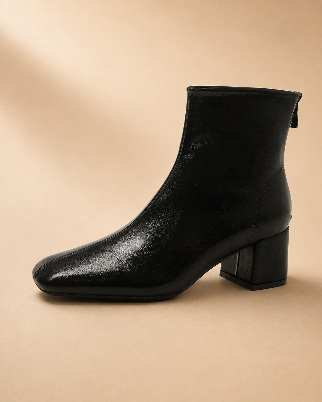 Botas de Cano Curto com Salto Bloco