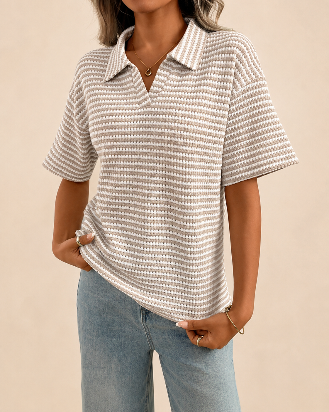 Polo Feminino de Malha Texturizada