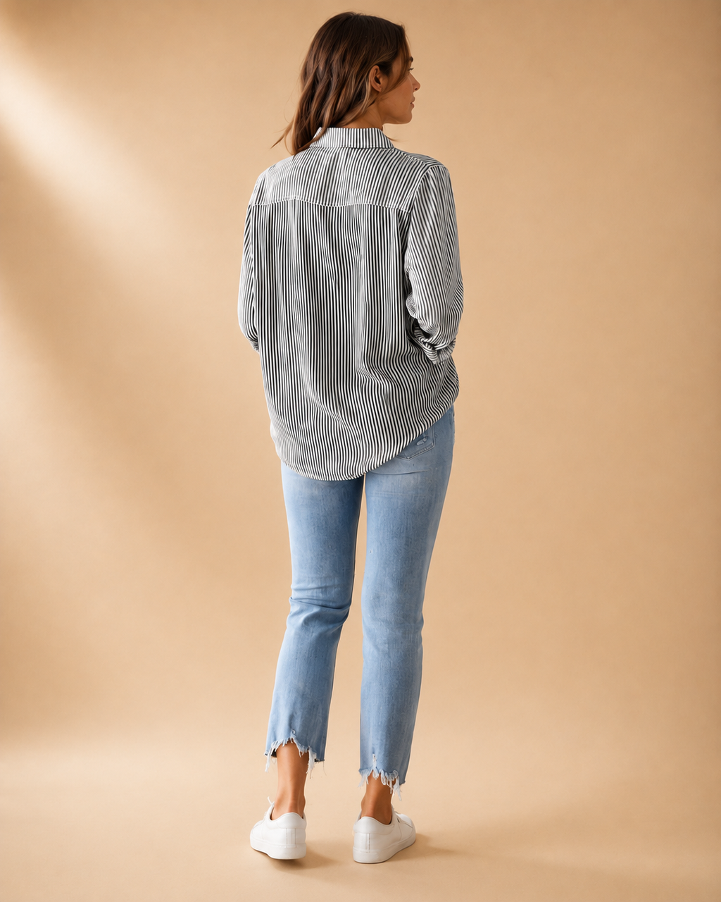 Camisa Feminina Oversized às Riscas