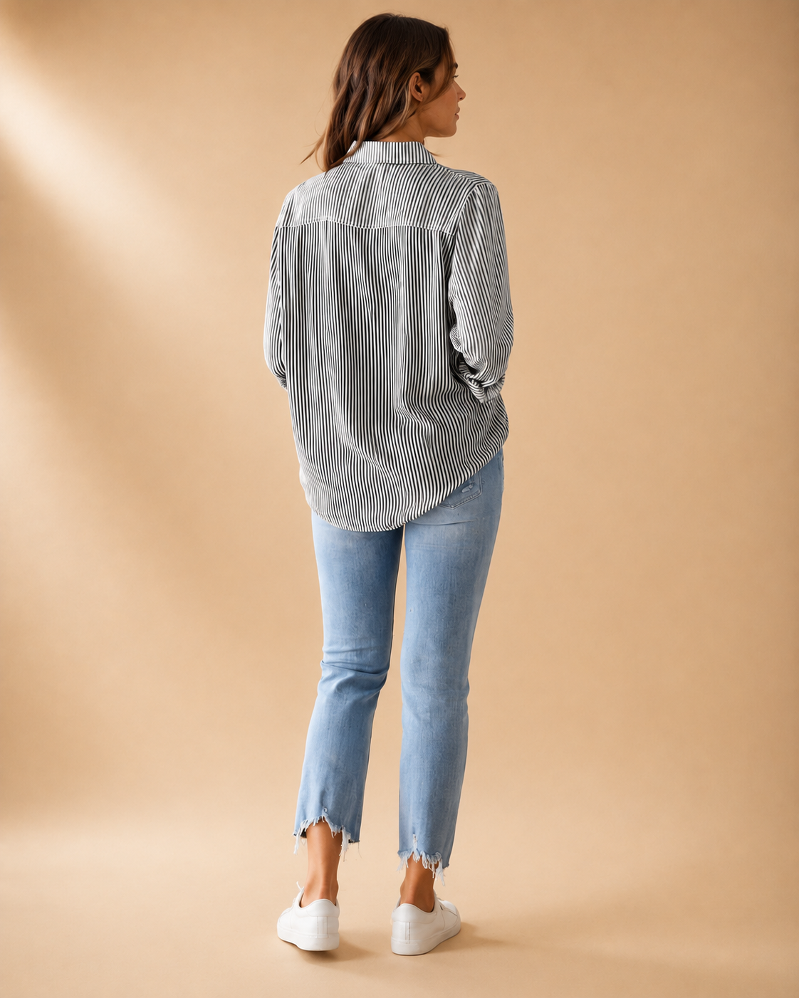 Camisa Feminina Oversized às Riscas