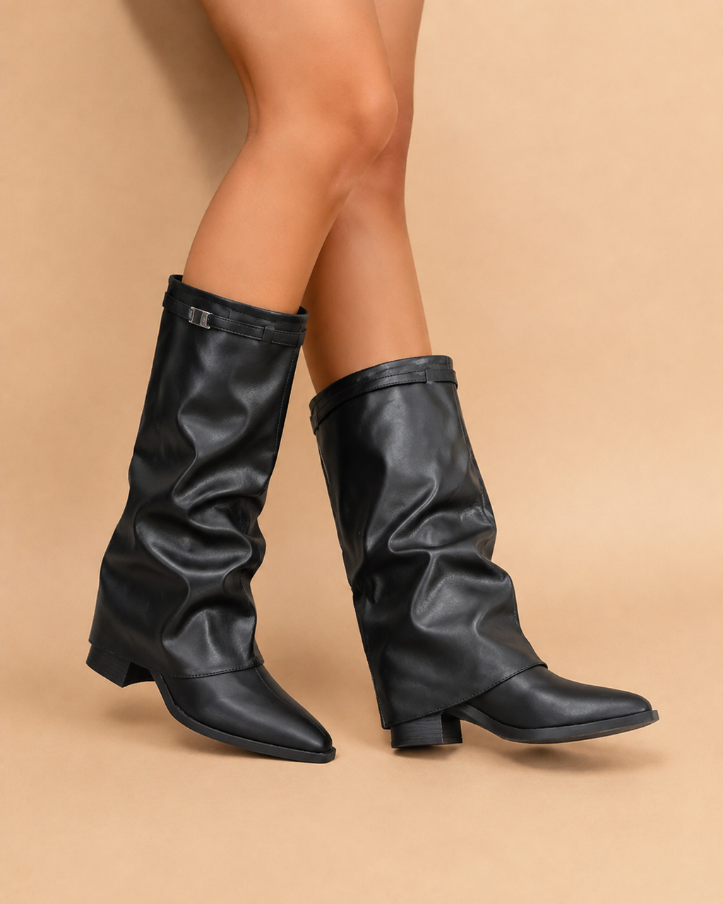 Botas Slouch de Cano Médio com Salto Bloco